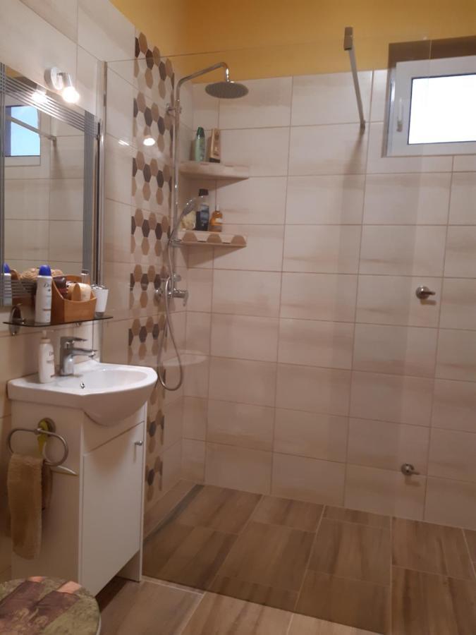 Herkules Apartman ซาลาคาโรส ภายนอก รูปภาพ